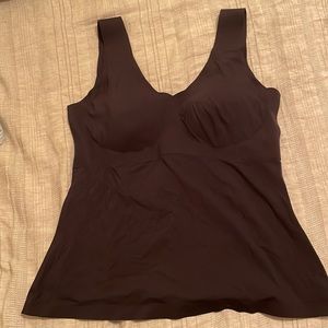 Knix tank and shelf bra!